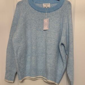 Absolutely Creative Worldwide sweater in light blue and white extra large